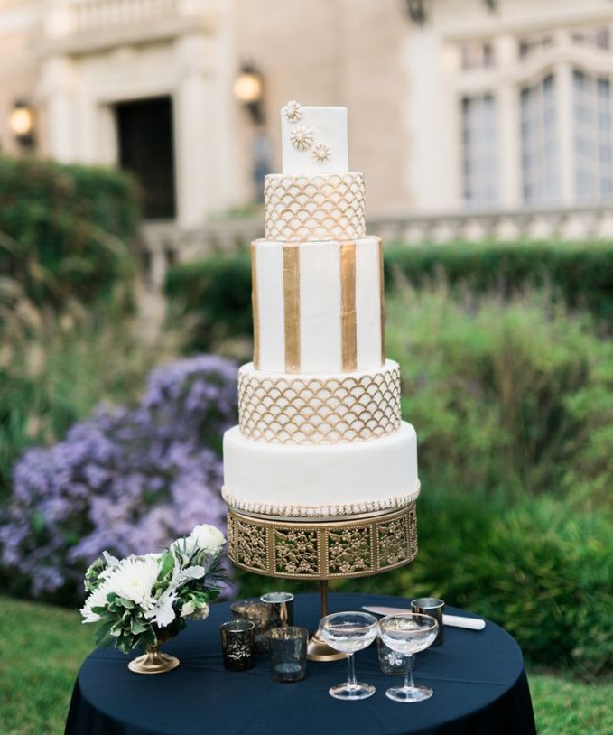 20 Deliciously Decadent Art Deco Wedding Cakes Chic