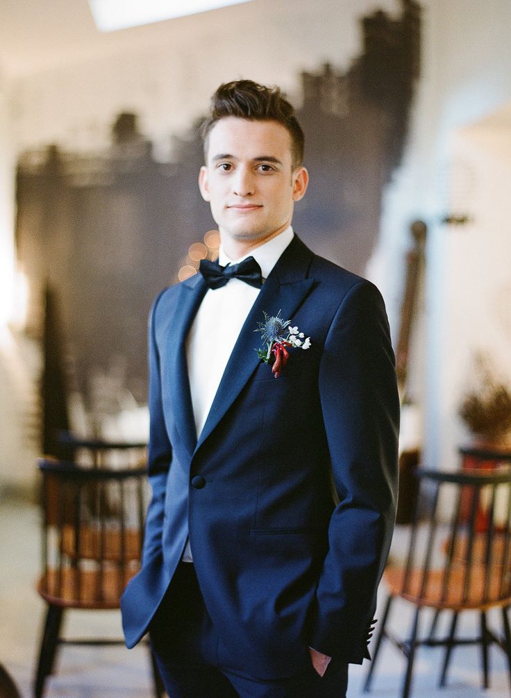 10 Ways to Style Your Groom Vintage - Bow Ties