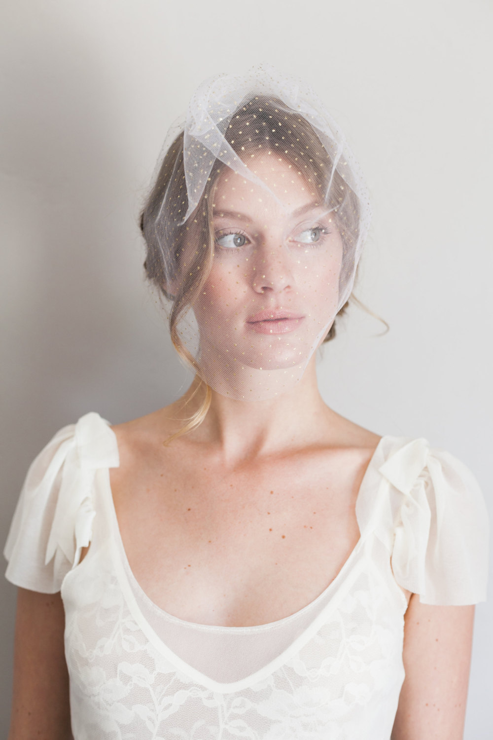 Vintage veils from Mignonne Handmade - Tulle Birdcage Veil Comb