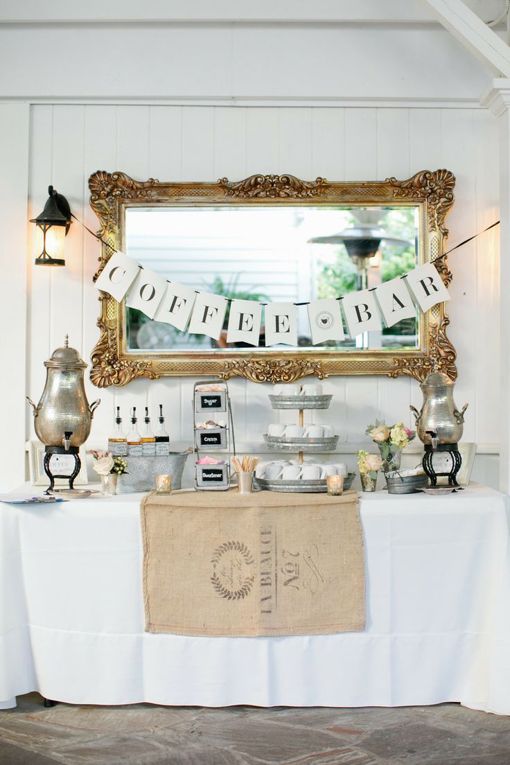 5 Must Haves for an Amazing Autumn Wedding - A fabulous bar