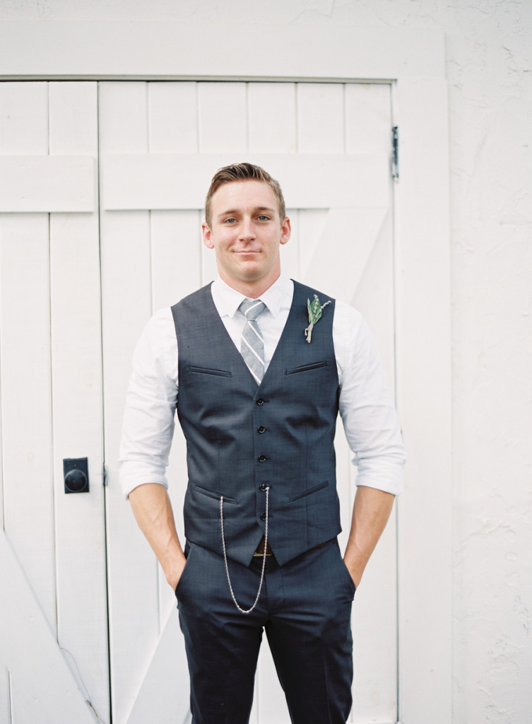 10 Ways To Style Your Groom And His Men Vintage Chic Vintage Brides The groomsmen attire should reflect the groomsmen's individuality in a accurate style. style your groom and his men vintage