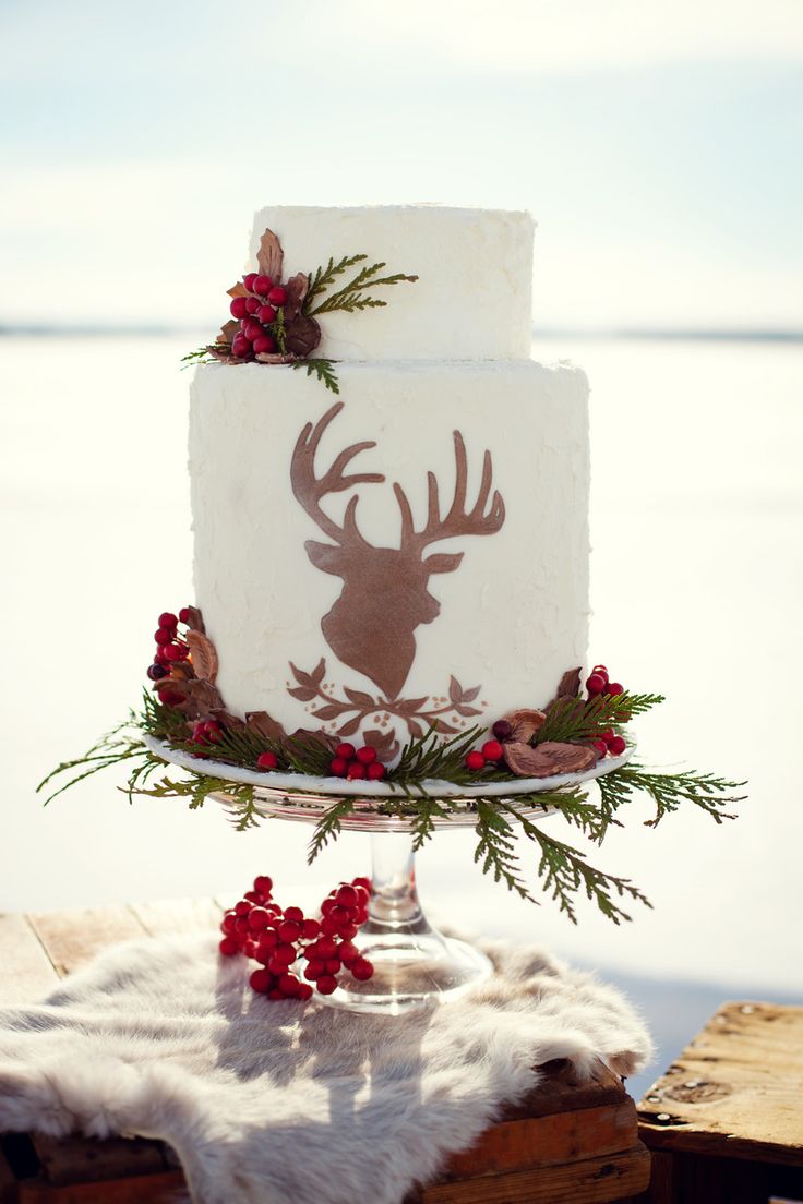 Deer Decorated Cake - Winter Wedding Cake Ideas