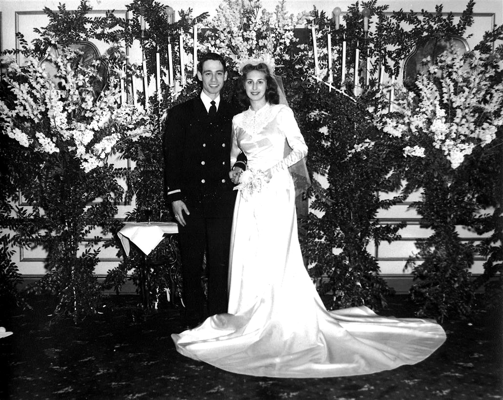 Chic Vintage 1940s Bride - Shirley