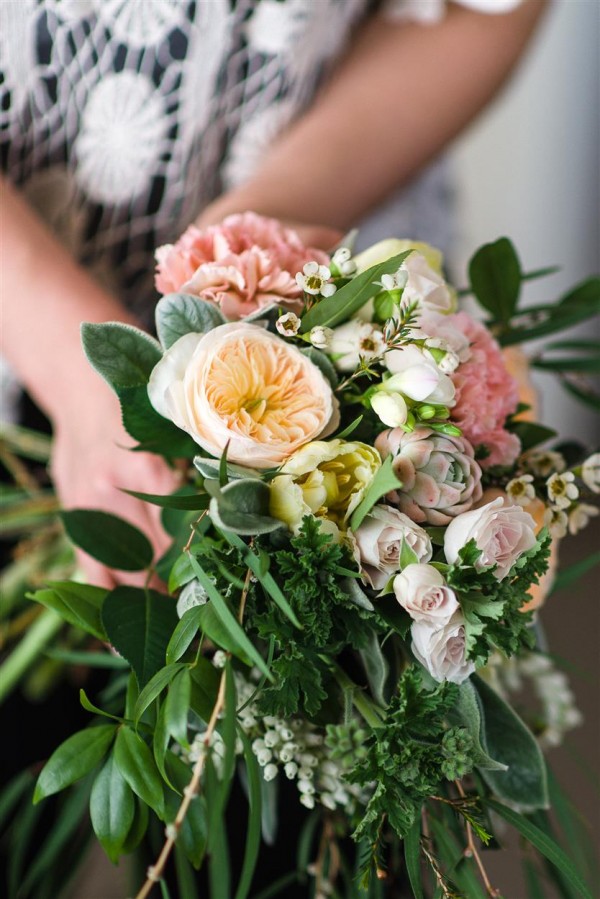 A Country Garden Inspired Bridal Bouquet Recipe : Chic Vintage Brides