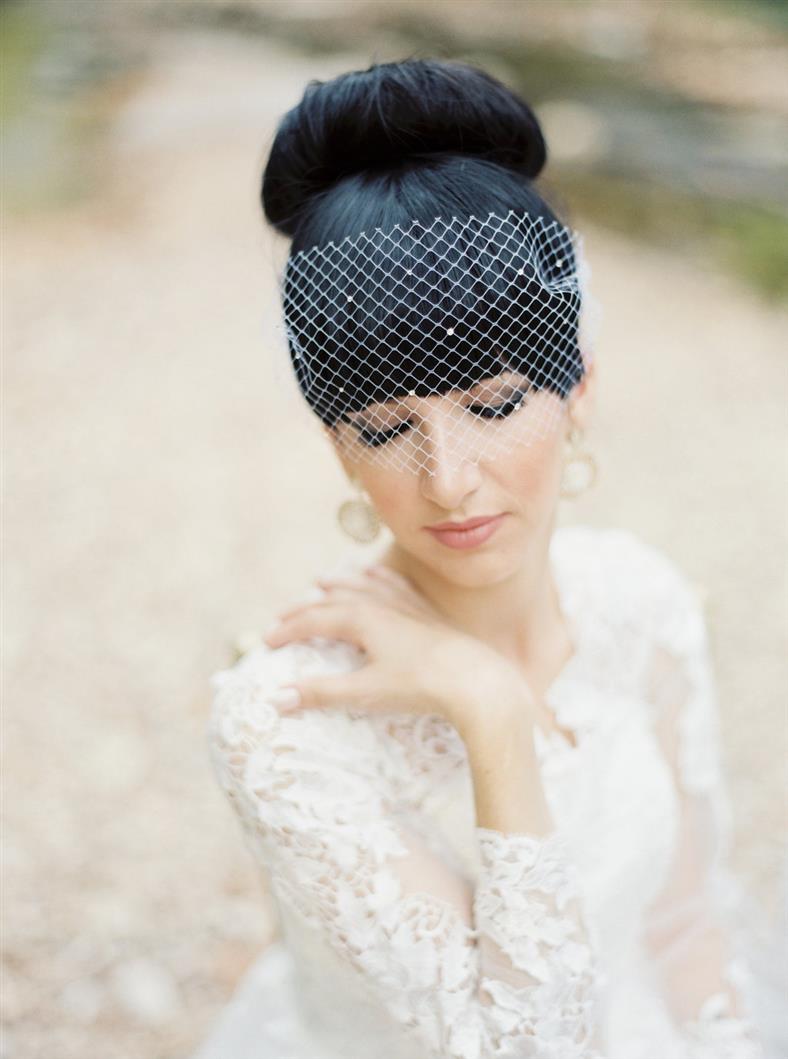 Beautiful Birdcage Veil - A Stylish Modern-Vintage Blush & Gold Wedding Inspiration Shoot
