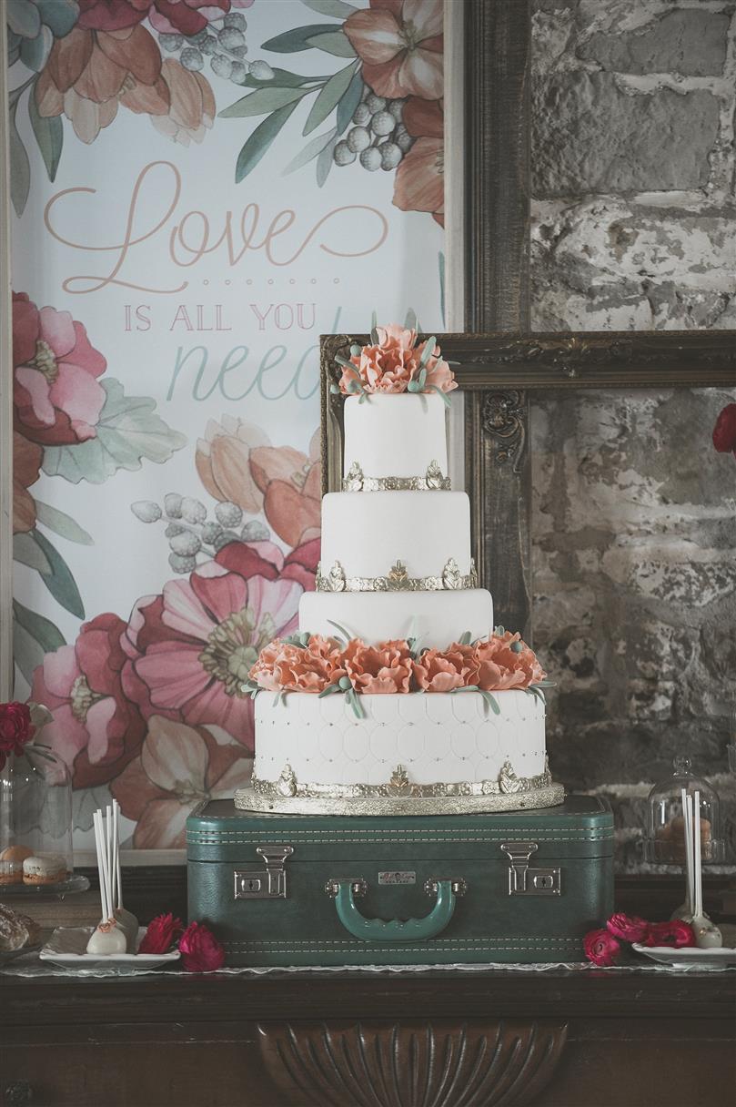 Vintage Wedding Cake - A Romantic Vintage Wedding Inspiration Shoot from Sue Gallo Designs