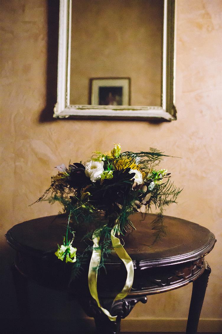 A Beguiling Winter Wedding Inspiration Shoot with Deco Decadence