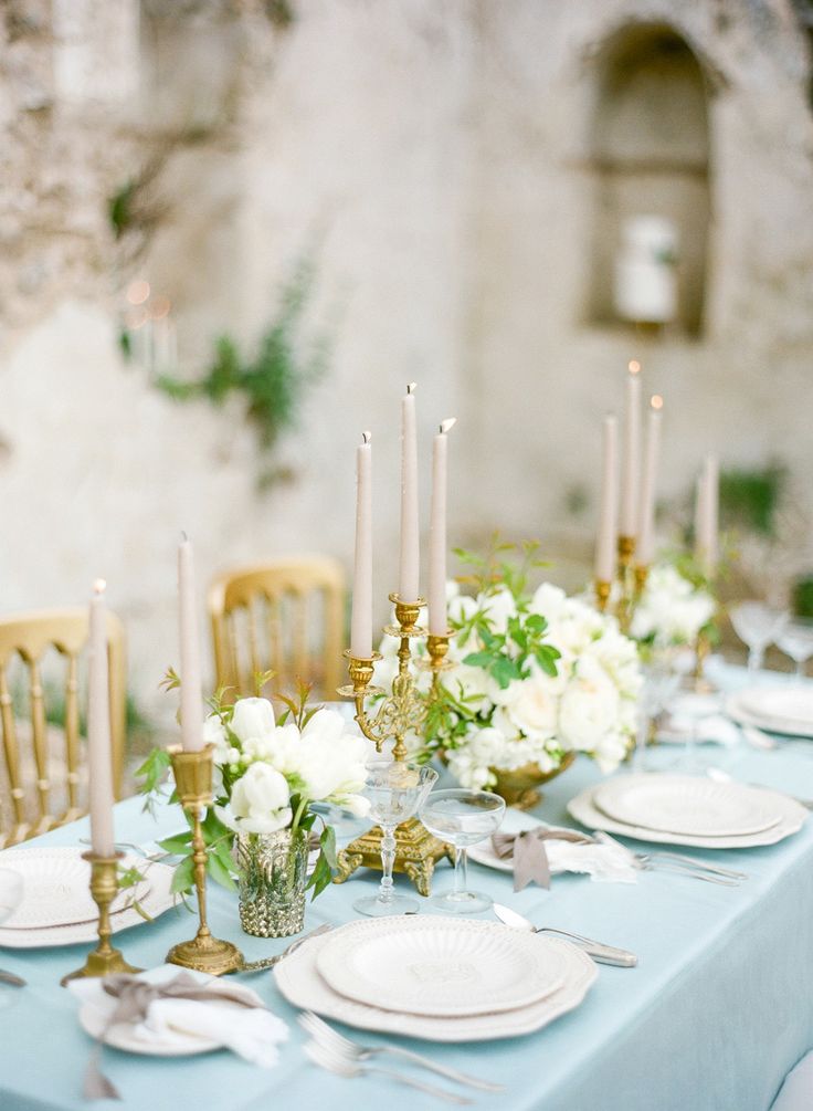 Stunning Spring Wedding Tablescape in Blue & Gold