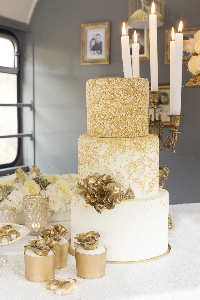 Opulent 1930s Wedding Inspiration in Ivory & Gold