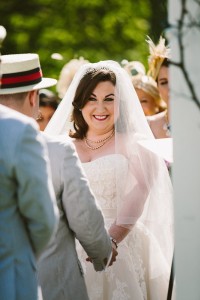 A Romantic Vintage Wedding With Pops of Pink : Chic Vintage Brides