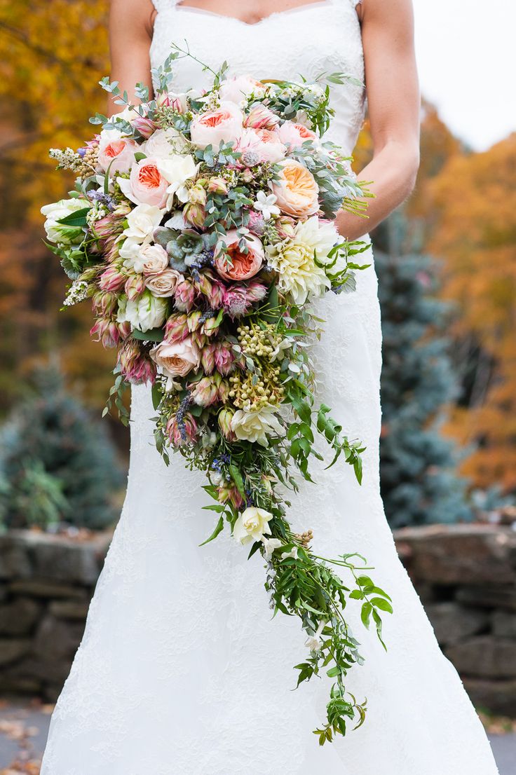 Opulent Cascading Bouquet – 20 Beautiful Art Deco Bridal Bouquets