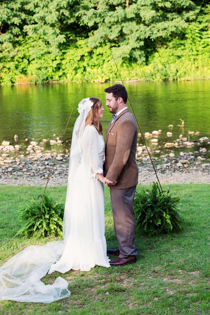 A Dreamy Vintage Fishing Themed Wedding : Chic Vintage Brides