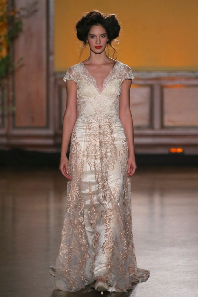 'The Gilded Age' Claire Pettibone's Fall 2016 Bridal Collection : Chic ...