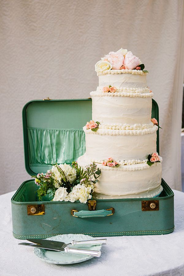 20 Must Haves & Finishing Touches for a Fabulous 1950s Wedding