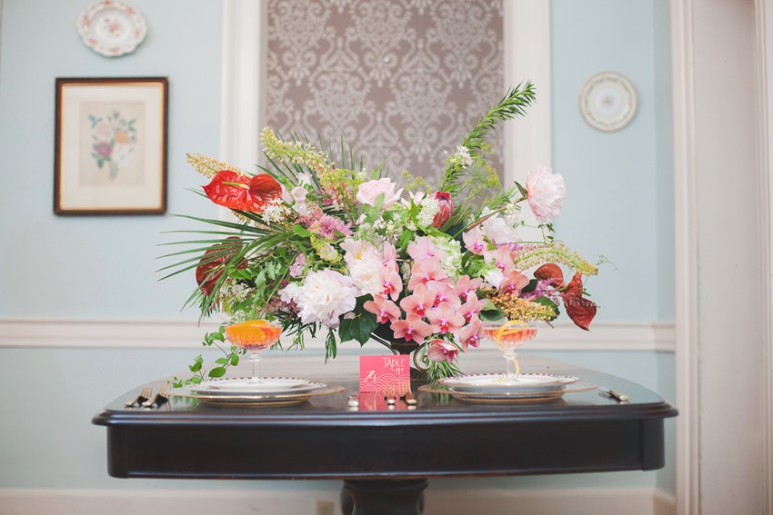 Art Deco Sweetheart Table - A 1920s Speakeasy-Inspired Wedding Styled Shoot