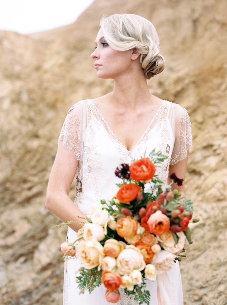 Beautiful Autumn Bridal Bouquet // Photography by Taralynn Lawton http://taralynnlawton.com
