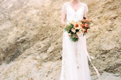Beautiful Beach Bridal Bouquet // Photography by Taralynn Lawton http://taralynnlawton.com