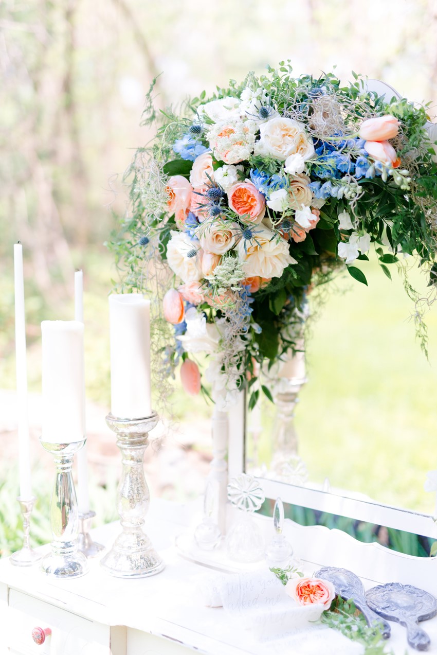 Spring Wedding Flowers Photography by Anna Kardos