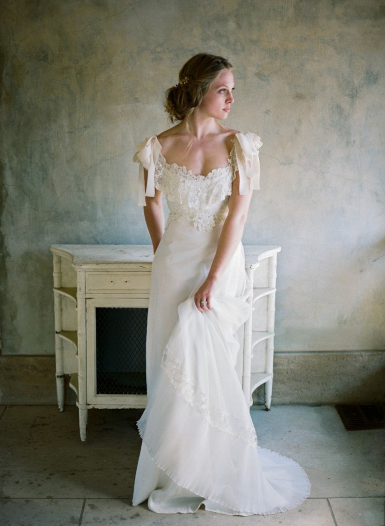 Wedding Inspiration with Romance & Refined Elegance at Swan House ...