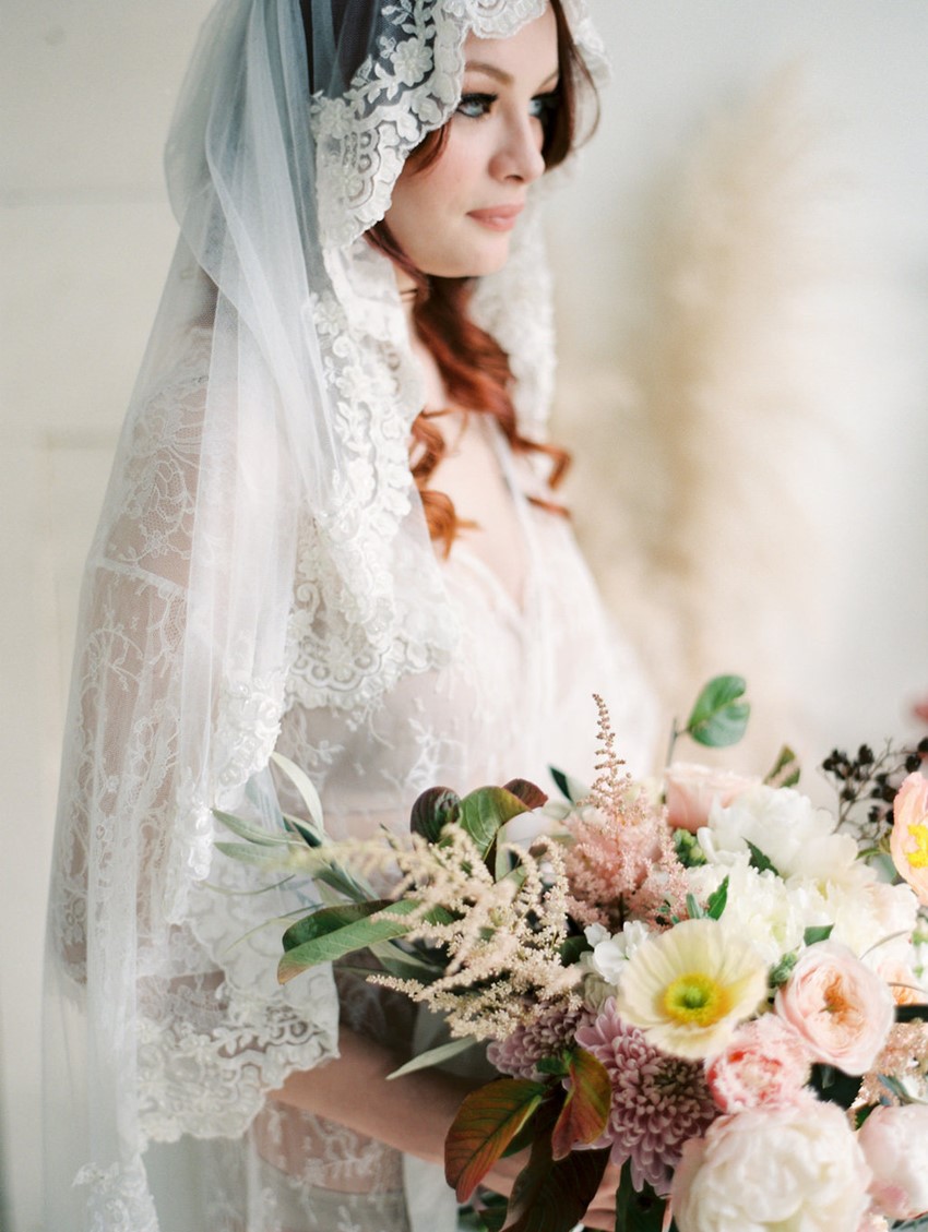 Spring bridal portraits // Photography ~ We Are Origami 