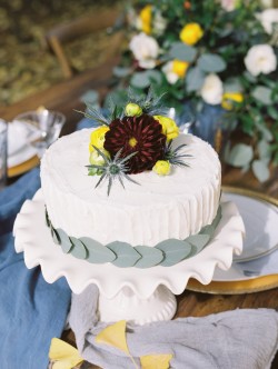 Single Tier Autumn Wedding Cake // Photography ~ Wendy Cooper Photography