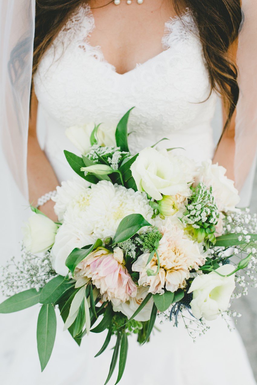 Romantic Summer Bridal Bouquet // Photography Onelove Photography