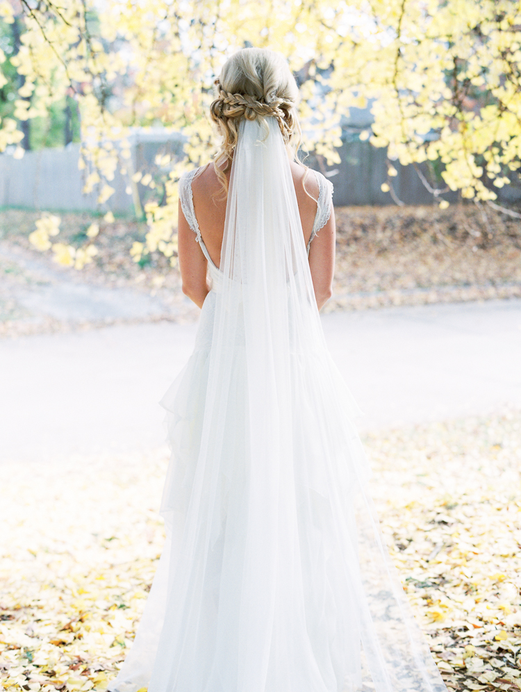 Timeless Autumn Bride // Photography ~ Wendy Cooper Photography