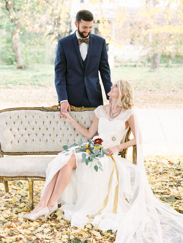 Autumn Bride & Groom // Photography ~ Wendy Cooper Photography