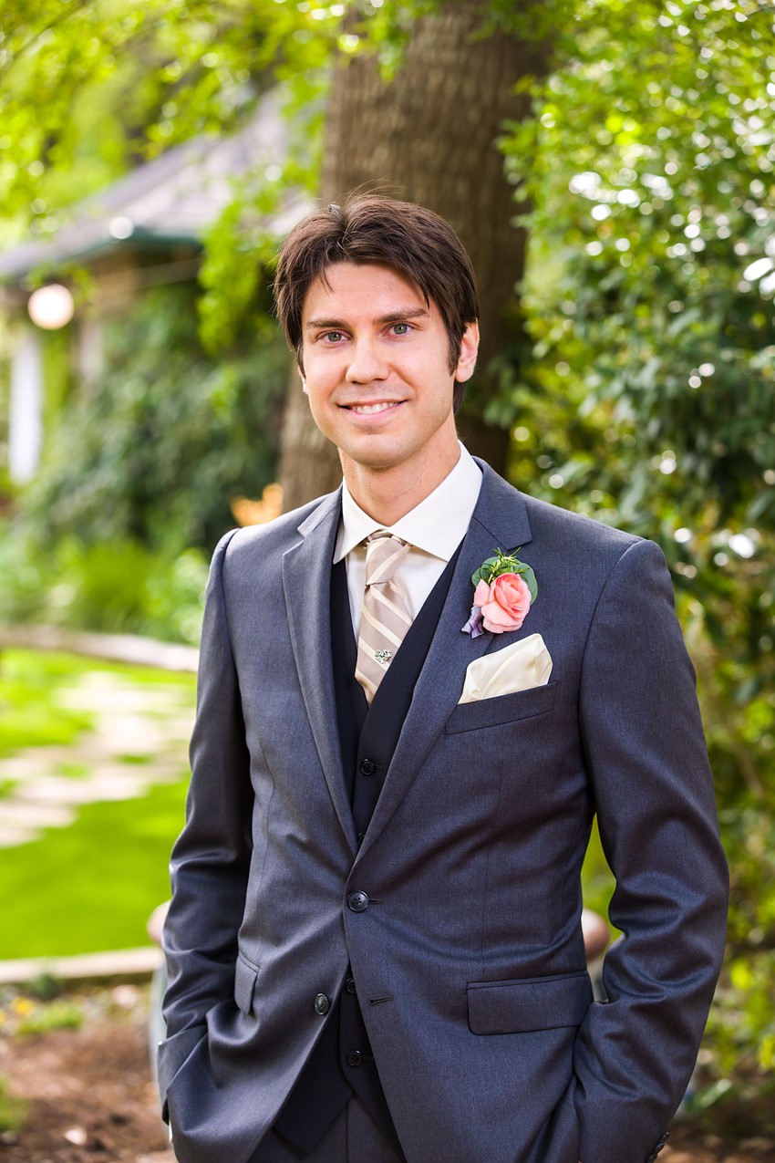Groom in a mismatched 3 piece suit // Photography ~ Mike Reed Photo