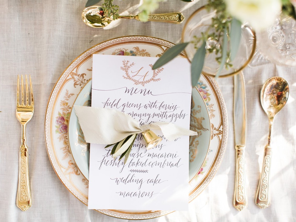 Romantic Gold Wedding Place Setting // Photography ~ The Happy Bloom
