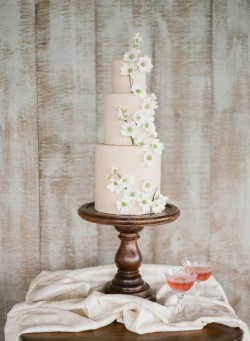 Dogwood Tall Wedding Cake