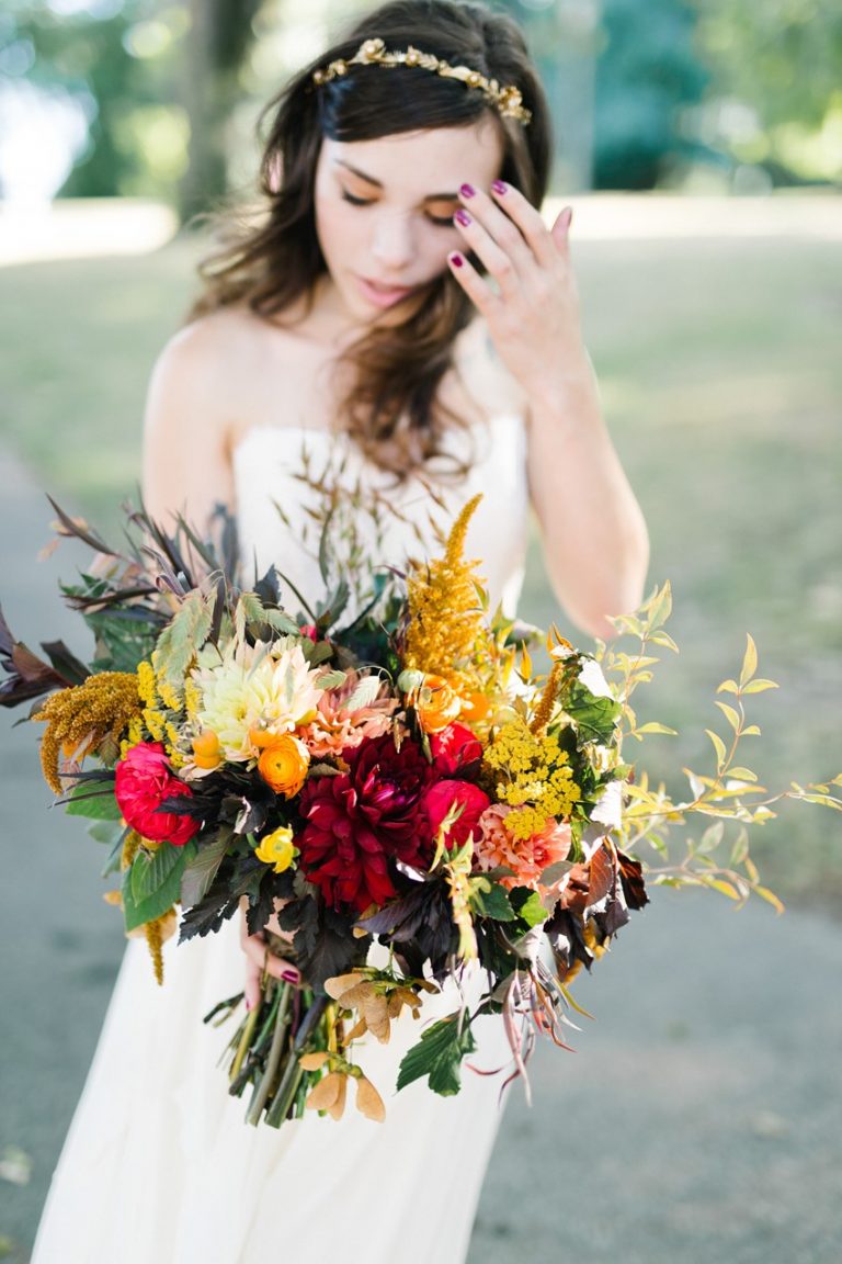 A Sweet Vintage-Inspired Fall Wedding - Chic Vintage Brides : Chic ...