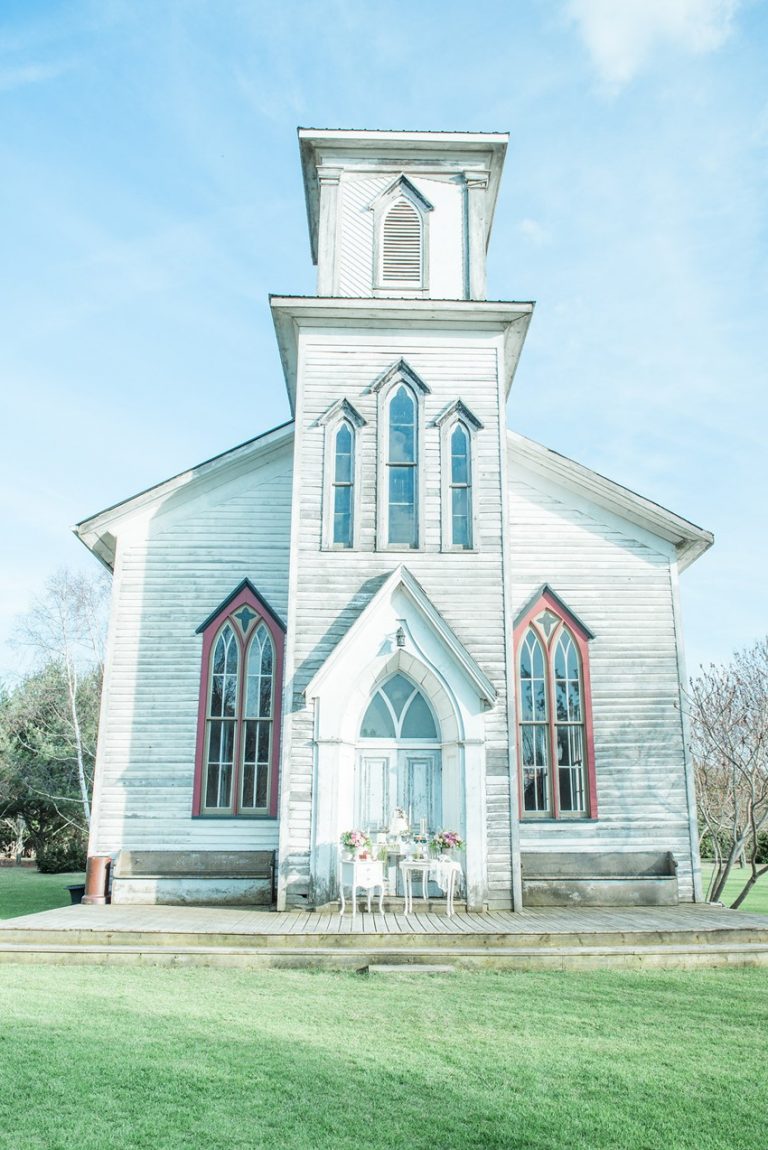 Sweet Serenity & Rose Quartz Wedding Inspiration at Cranberry Creek ...