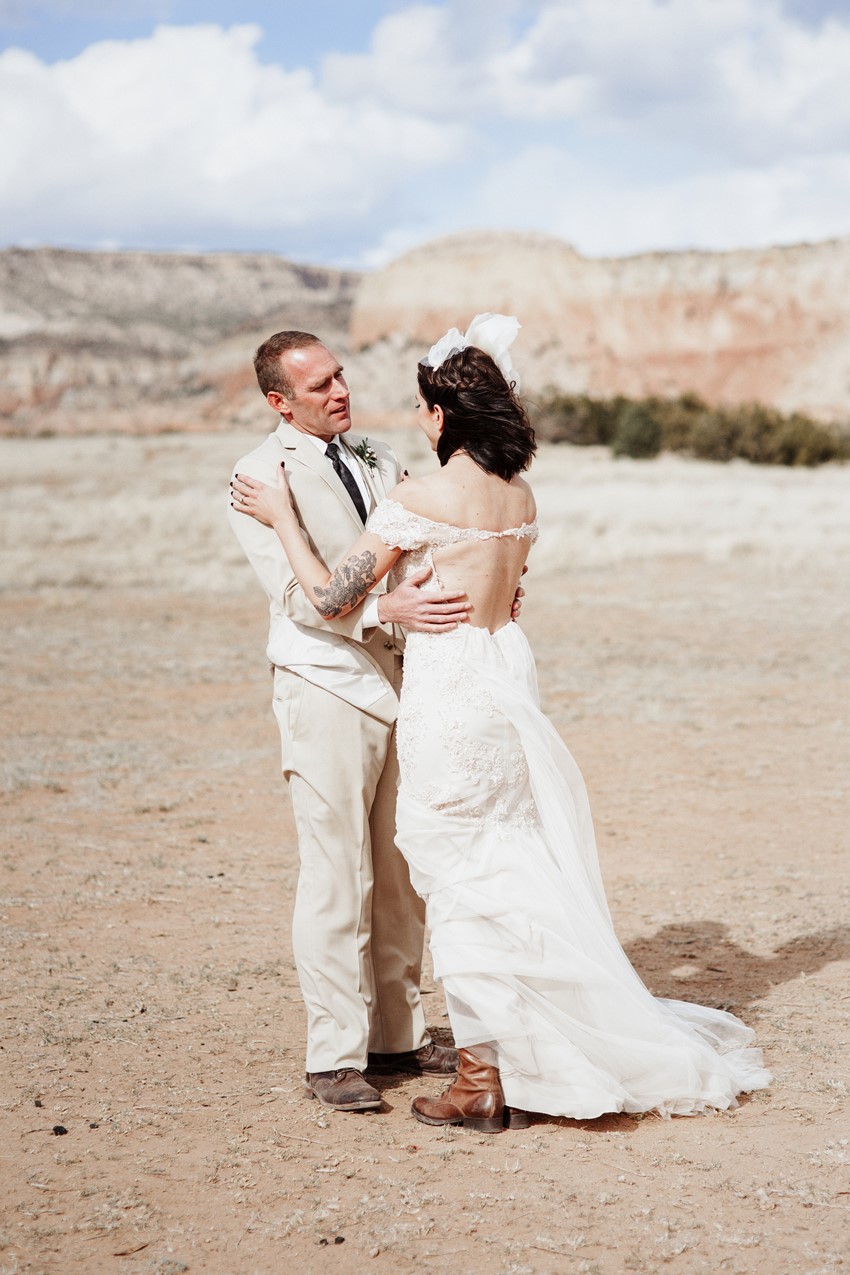 Desert Wedding First Look // Photography ~ Elizabeth Wells Photography