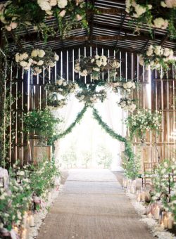 30 Stunning Ways to Infuse your Wedding with Greenery - Chic Vintage ...