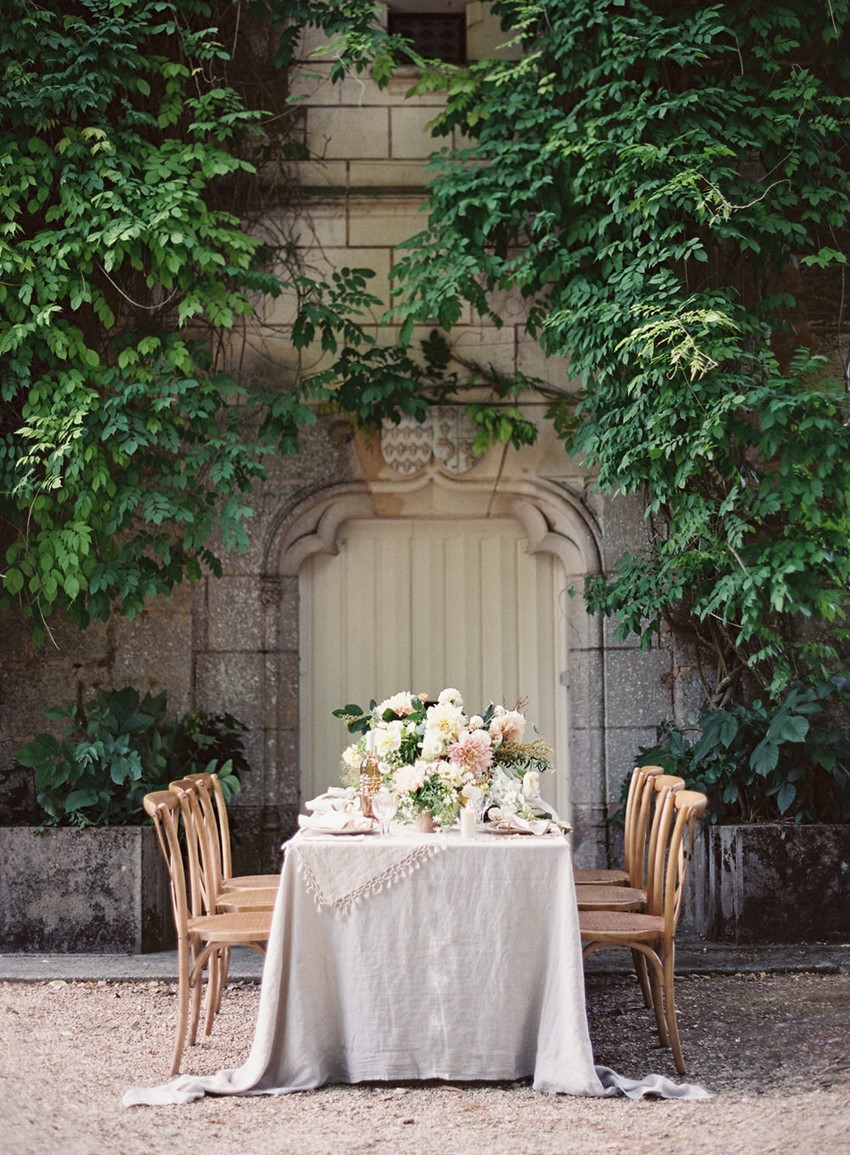Outdoor Wedding Reception Tablescape