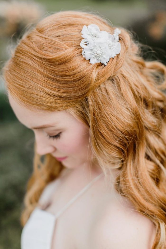 10 trendy hair jewellery that can enhance your wedding look