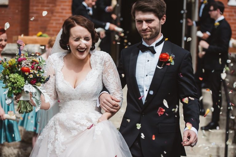 A Heartfelt 1950s Inspired Church Wedding - Chic Vintage Brides : Chic ...