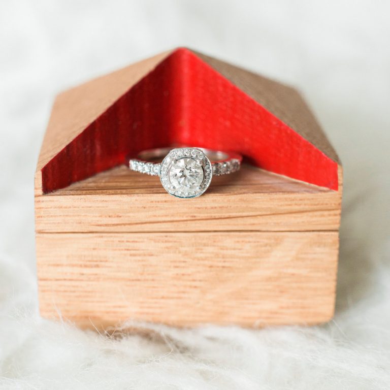 thin engagement ring box