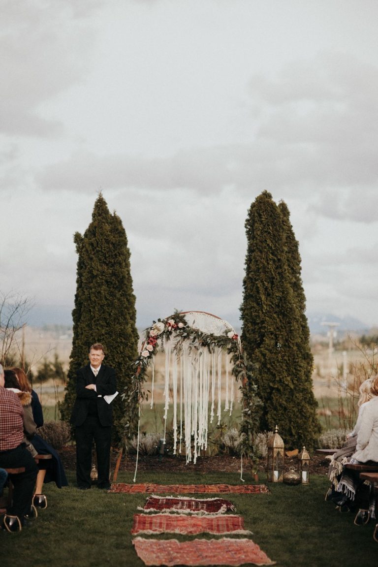 A Fall, Boho-Vintage Dairyland Wedding - Chic Vintage Brides : Chic ...