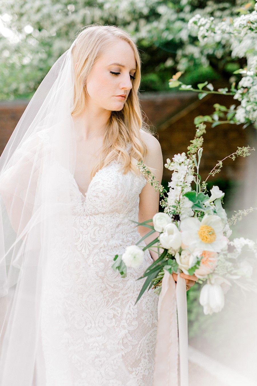 Delicate Blush Garden Wedding Inspiration - Chic Vintage Brides : Chic ...