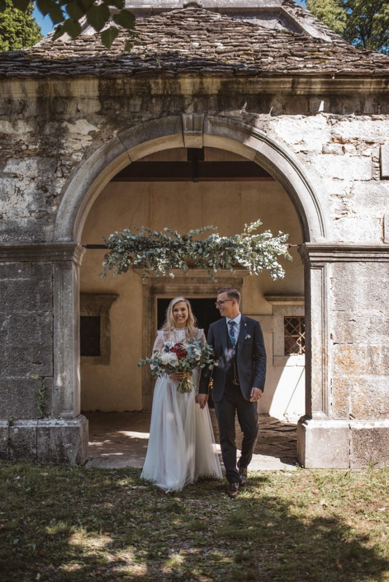 A Romantic & Relaxed Vintage Wedding in Historic Slovenia - Chic ...