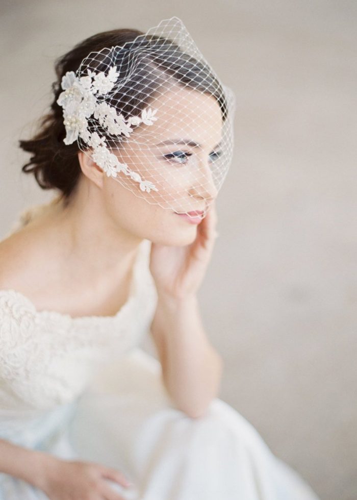 Tessa Kim Mini Birdcage Veil Bridal Ivory / Left Side (Shown)