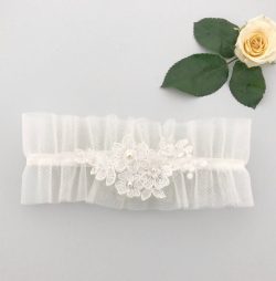 21 Gorgeous Garters for the Modern Bride - Chic Vintage Brides : Chic ...